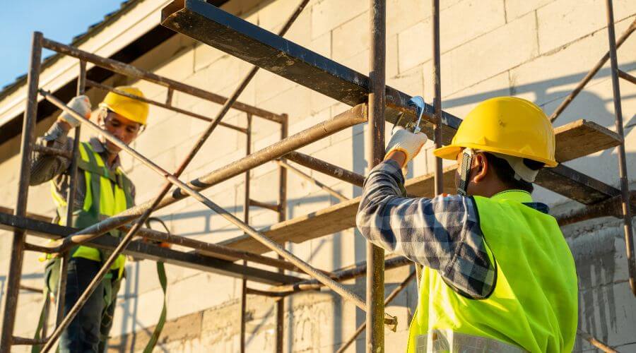 Professional gutter cleaning in Goldthwaite, TX